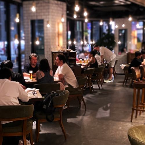 ★Seating for up to 40 people★