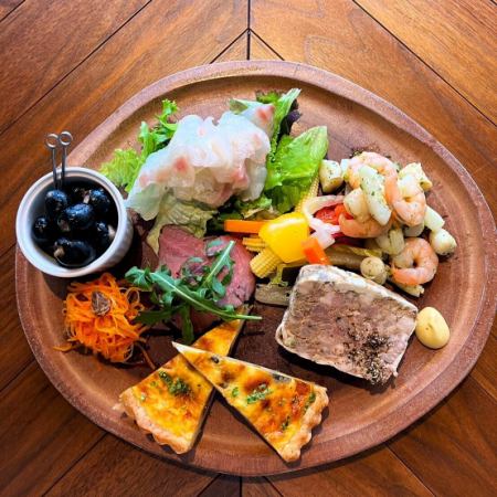 本日のシェフおすすめ前菜盛り合わせ