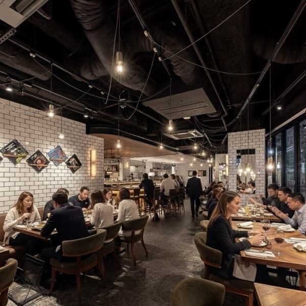 You can enjoy a relaxed and enjoyable meal in our casual, adult atmosphere.