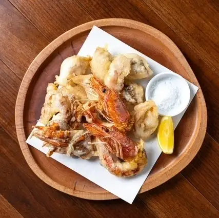 Assorted fried seafood