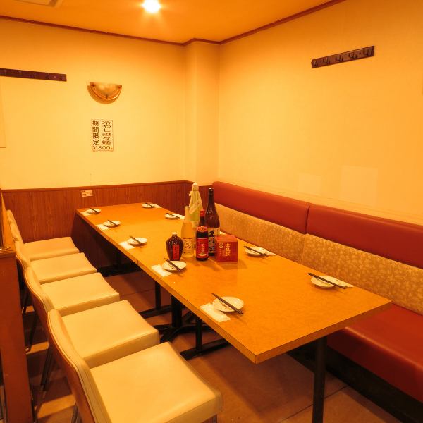 Located a 5-minute walk from Akihabara Station, our shop is based on table seating.A table for 4 people and a table for 6 people can be connected to accommodate more than 10 people.There are many reservations for large groups, and there are many people who use it together with the all-you-can-eat plan.We look forward to your reservation.