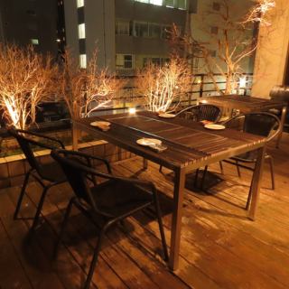 天気のいい日は屋外テラス席がおすすめです