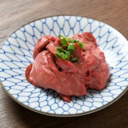 鶏のレバ刺し