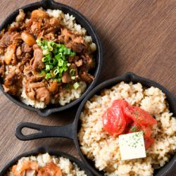 明太バターメシ/肉のせガーリックめし