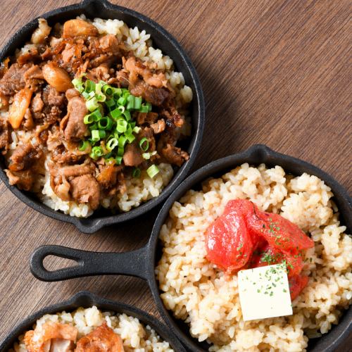 明太バターメシ/肉のせガーリックめし