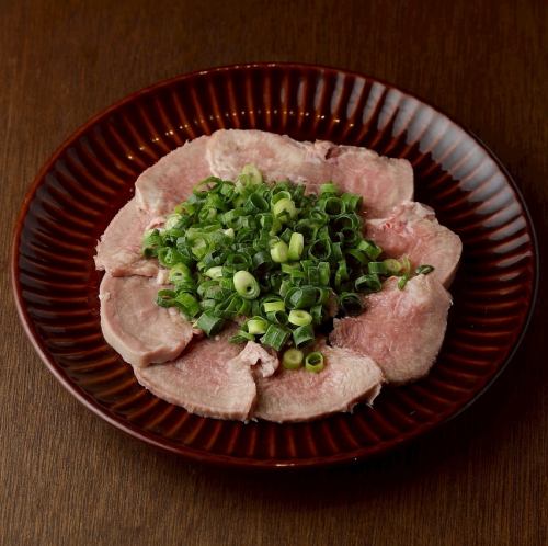 ねぎ塩タン刺し