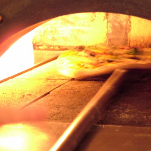 Pizza kiln-baked discerning