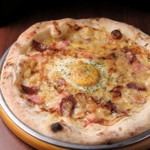 carbonara pizza