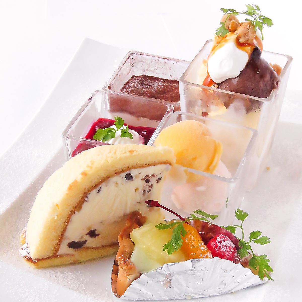 Enjoy sweets at a great price for lunch! Sweets Queen Lunch Set 2,300 yen