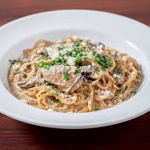 [Pasta set] Porcini and oyster cream sauce