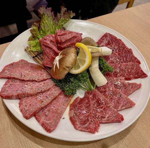 [Serves 2] Assorted beef