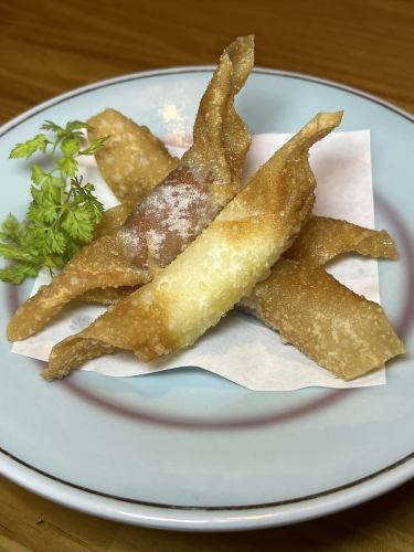 2 types of cheese fried spring rolls