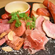 肉食チーズフォンデュ　