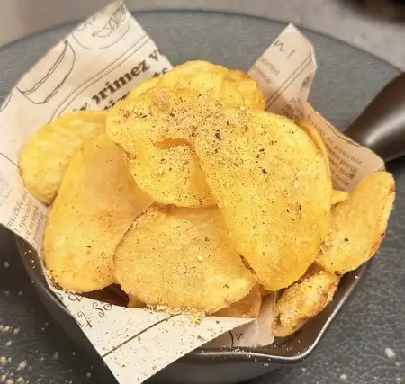 야미 츠키 감자 칩 블랙 트뤼플 맛