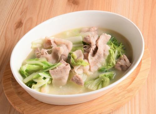 Pork and Chinese cabbage made with soy milk *Comes with rice and small bowl