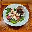 大鉄砲豆腐のサラダ