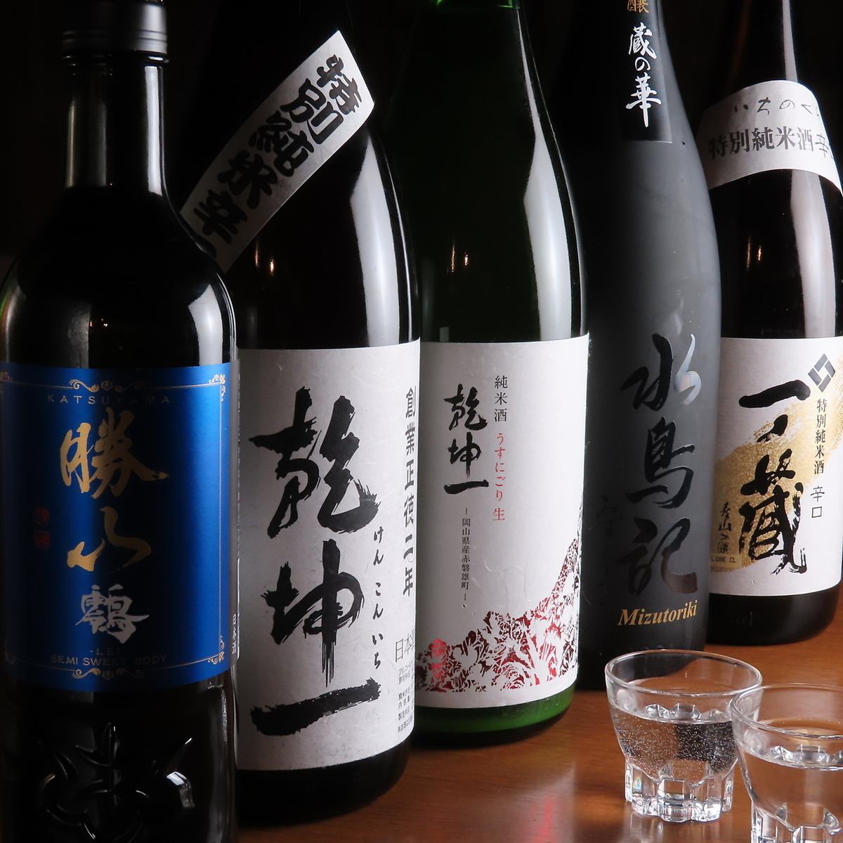 宮城を中心とした地酒をご用意。牛タンとご一緒に。