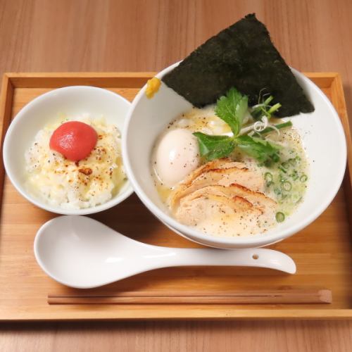 [Mizutaki restaurant makes it seriously] Hakata chicken special ramen + SET of your choice