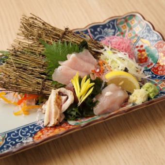 鶏むね肉のレア刺し