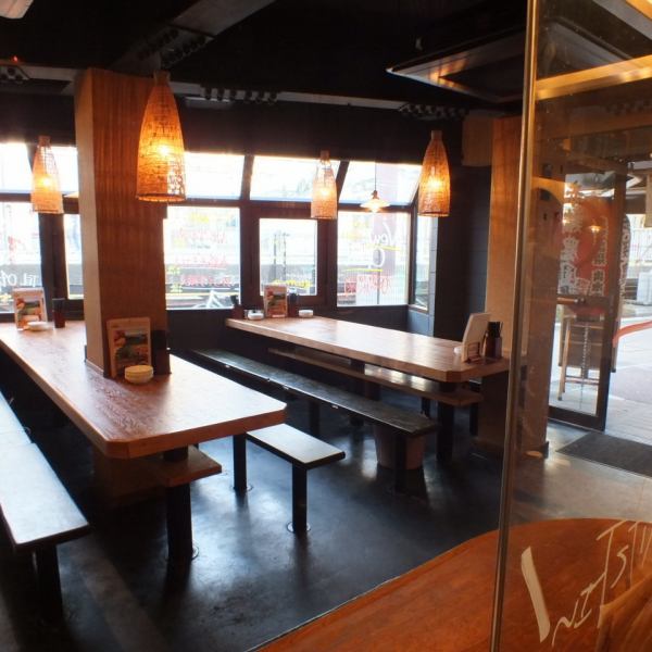 【宴会最大50名様まで】明るく開放的な店内でご宴会はいかがでしょうか★最大50名様まで貸切できます!宴会に最適なコースや飲み放題もご用意しております!お店スタッフへご相談ください。毎日ドリンクがお得♪詳細はドリンクページへ!