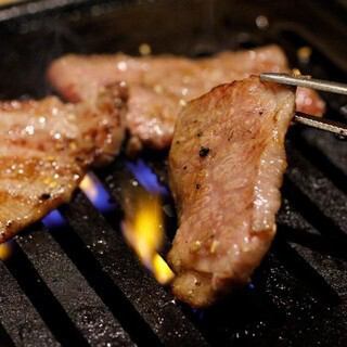 ★16品2h28種飲み放題付★『肉通“極み”コース』焼肉専用無限キャベツ&ライス食べ放題♪