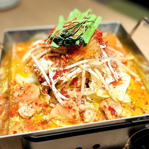 ASIAN spicy chicken hotpot and yangnyeom chicken hot chili course 8 dishes with 2 hours all-you-can-drink 4500 yen → 4000 yen