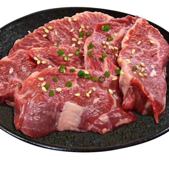 こだわりのタレと共に、肉本来の味を引き出す料理の数々をお楽しみください★