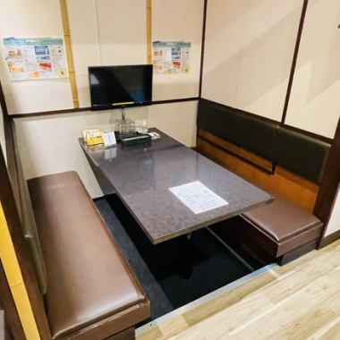 The digging kotatsu is a semi-private room or a private room for all seats! 2 people ~ can be used!