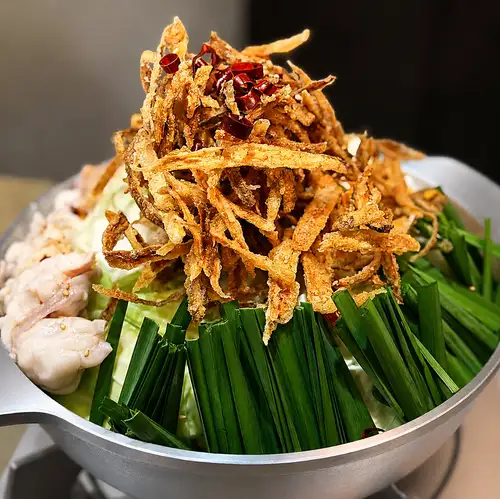 飽滿多汁！和牛內臟味噌火鍋