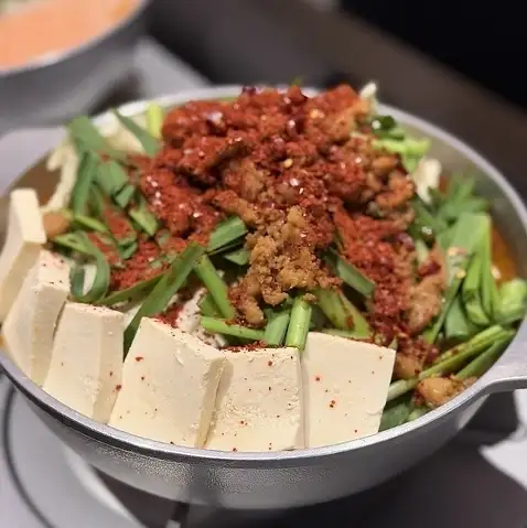 鮮嫩多汁！和牛內臟火鍋（台式）