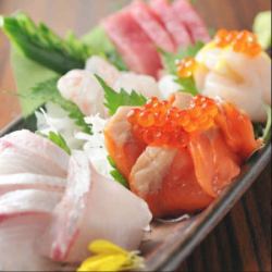 厳選鮮魚五点盛り合わせ