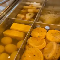 저희 가게의 국물은 「뱃출국」을 사용하고 있어 깔끔한 맛이면서 맛을 느끼는 비전의 국물입니다.
