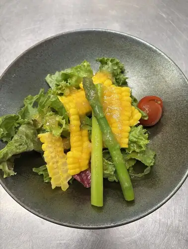 アスパラ＆とうもろこしサラダ