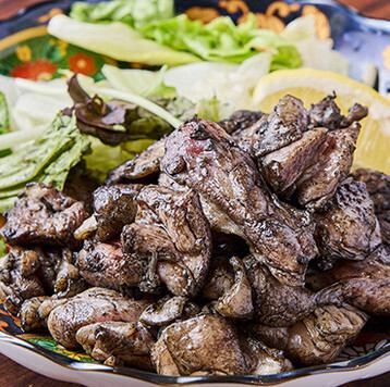 【土佐の地鶏もも炭火焼】土佐はちきん地鶏の旨味を存分にご堪能いただけるこだわりのひと皿◆1518円(税込)