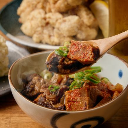 【2H飲み放題付き◆鶏逸品コース】牛すじの煮込み・鶏せせりの山椒塩焼きなどが楽しめる全8品