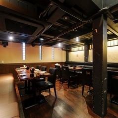 様々なご宴会シーンにてご利用いただける個室もにこにこ餃子刈谷店では充実しています♪周りを気にせずゆったりとお過ごしいただける居酒屋です♪当店自慢の種類豊富な餃子やもつ鍋をお供に、女子会・コンパなどいかがですか♪各種飲み会を含め様々なシーンでどうぞ！☆