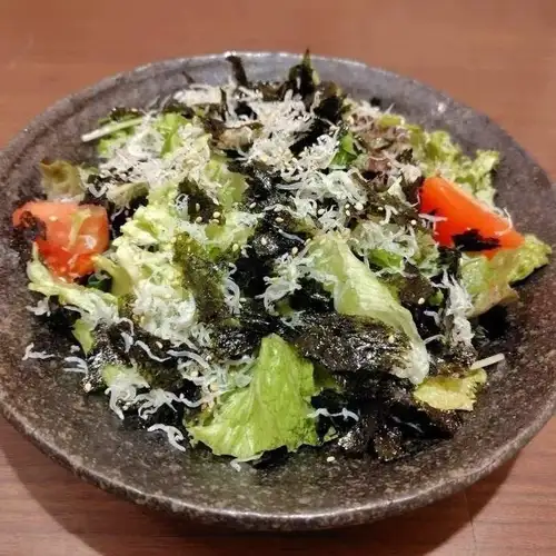たっぷりしらすと韓国海苔のサラダ