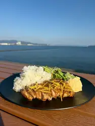 レモンバターチキン