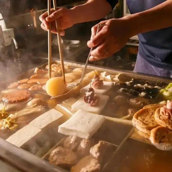 当店の看板メニューの一つ！自家製出汁香るおでんは大人気！種類豊富にお楽しみいただけます。