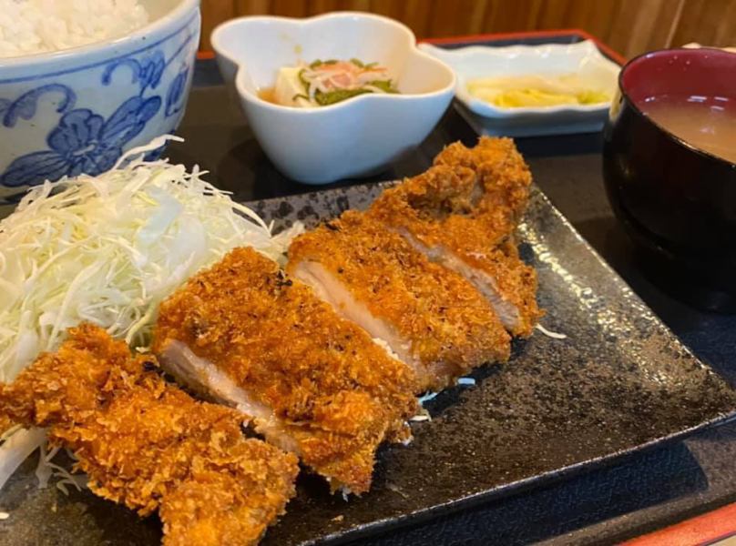 我們的「每日套餐」每天都會提供不同的菜餚組合。