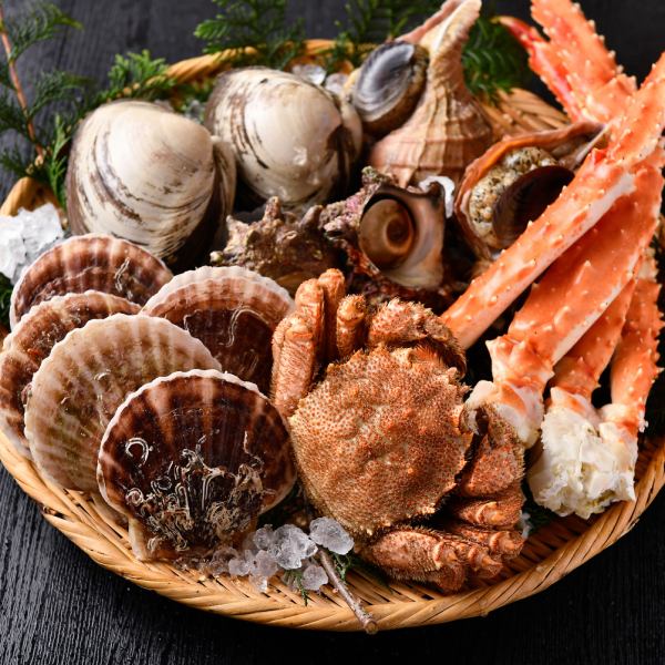北海道の漁師、函館市場から届く新鮮な魚介や季節の食材を、丁寧な仕事で調理させて頂きます。