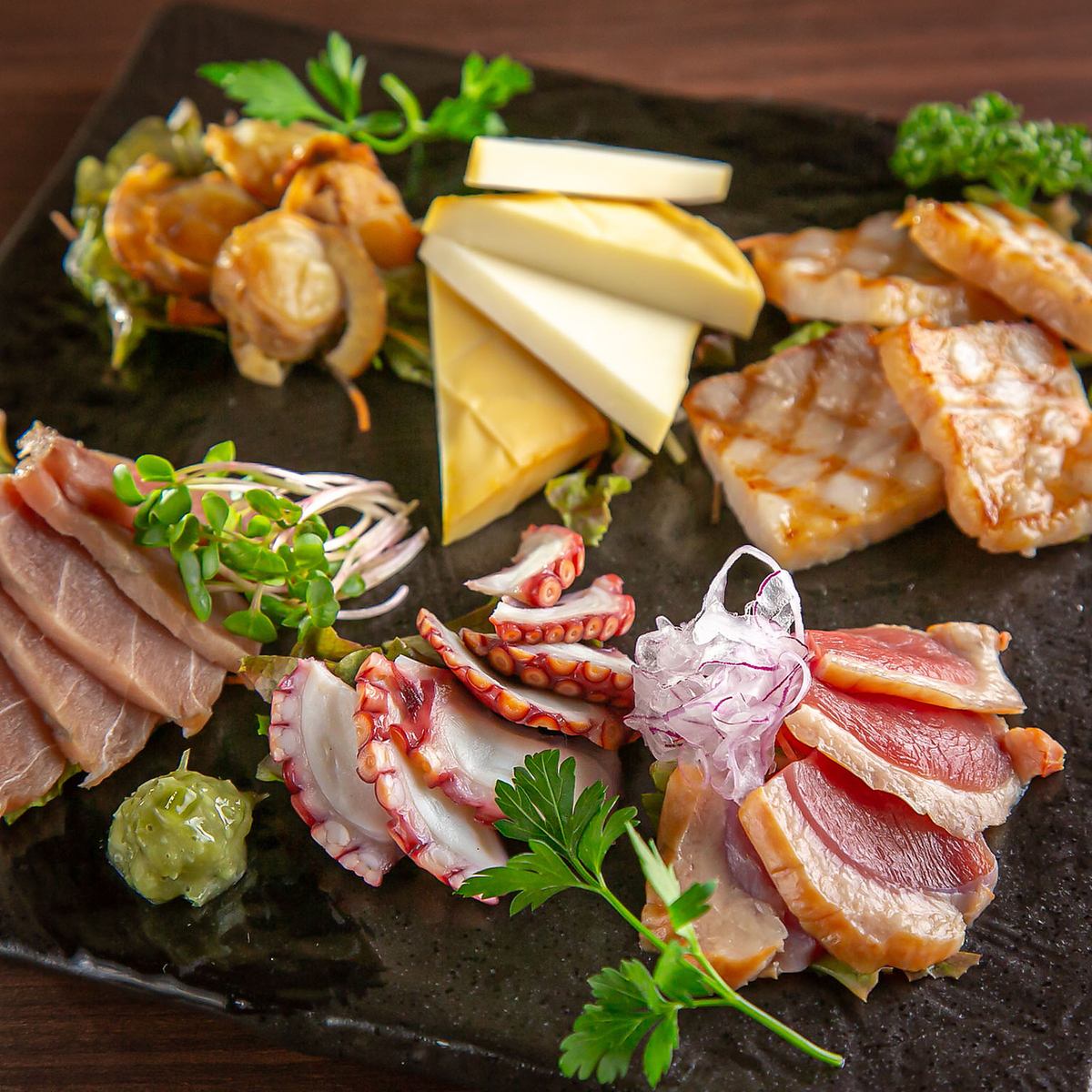 All handmade! Enjoy our special smoked dishes ♪