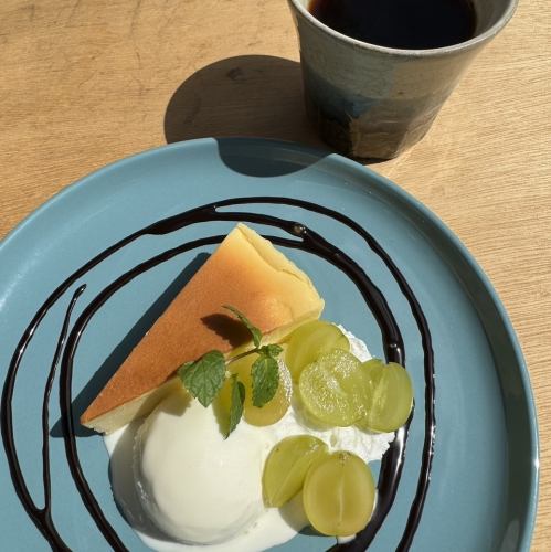 A new dessert set has been added to the menu!