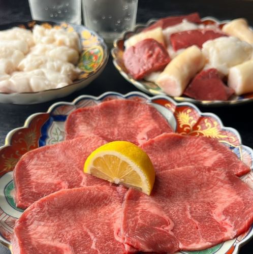 新鮮もつ焼は10種以上！