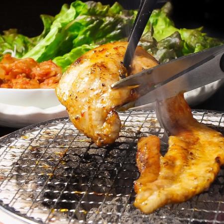 Summer Limited! Enjoy our popular grilled offal course for 5500 yen. All-you-can-drink for 90 or 120 minutes.
