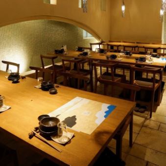 Private space that can accommodate up to 80 people.There are various uses such as banquets as well as women's associations and secondary parties ♪ There are 3 table private rooms for 24 people ★ It will surely be one of your favorite ☆