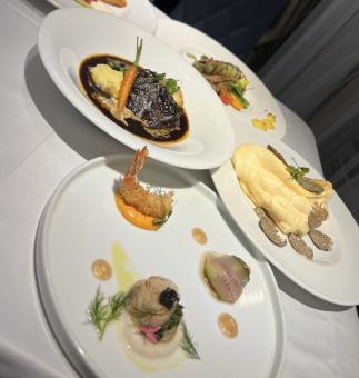 【2025Xmasご褒美ランチ】選べるメインとクリスマスデザート［全5品］