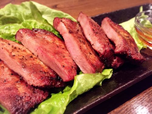 Charcoal-grilled beef tongue
