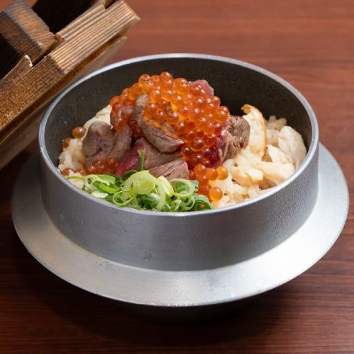 肉いくら釜飯