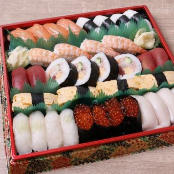 《Matsu》Assorted sushi (for about 4 people)